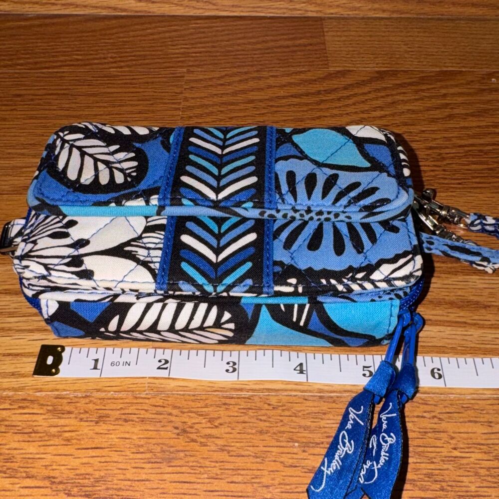 Vera Bradley Blue Bayou Quilted Crossbody Wallet Purse Blue Floral Retired Print - Picture 10 of 10